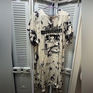 Graphic Tie-Dye T-Shirt